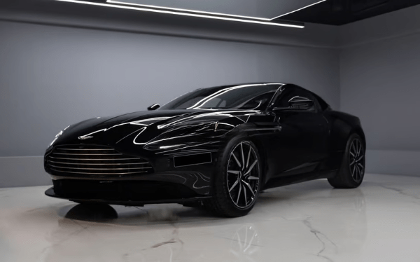 Aston Martin DB11 (Black), 2022